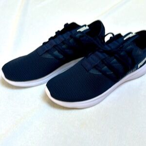 PUMA Men’s Size 11 Navy Sneaker/Tennis Shoe Brand New